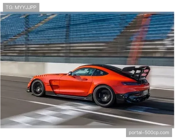 速降世界杯巴西站：菲尼恩·威廉姆斯刷新赛道纪录夺下排位赛第一